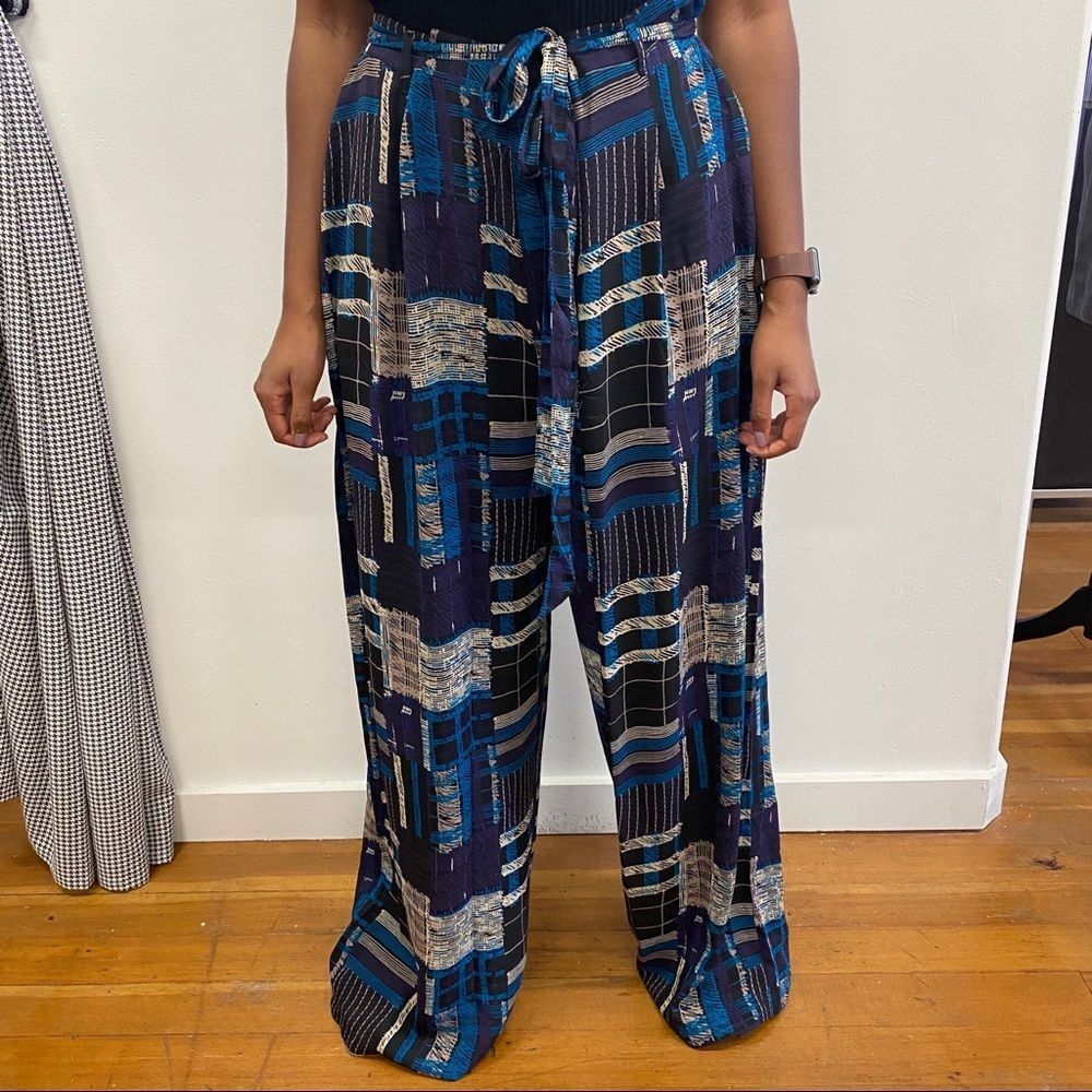 Mod Cloth Flowy Pants - Picture 3 of 8